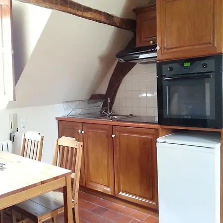 Le Clos De La Bouteille Apartment