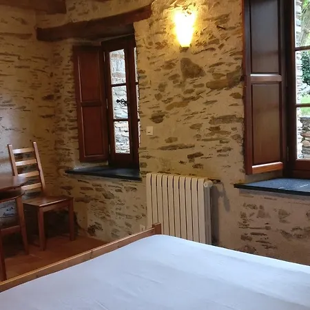 Le Clos De La Bouteille * Angers