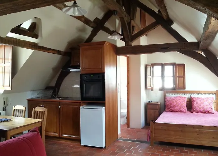 Le Clos De La Bouteille Apartament