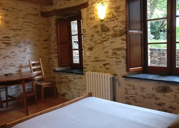 Le Clos De La Bouteille * Angers